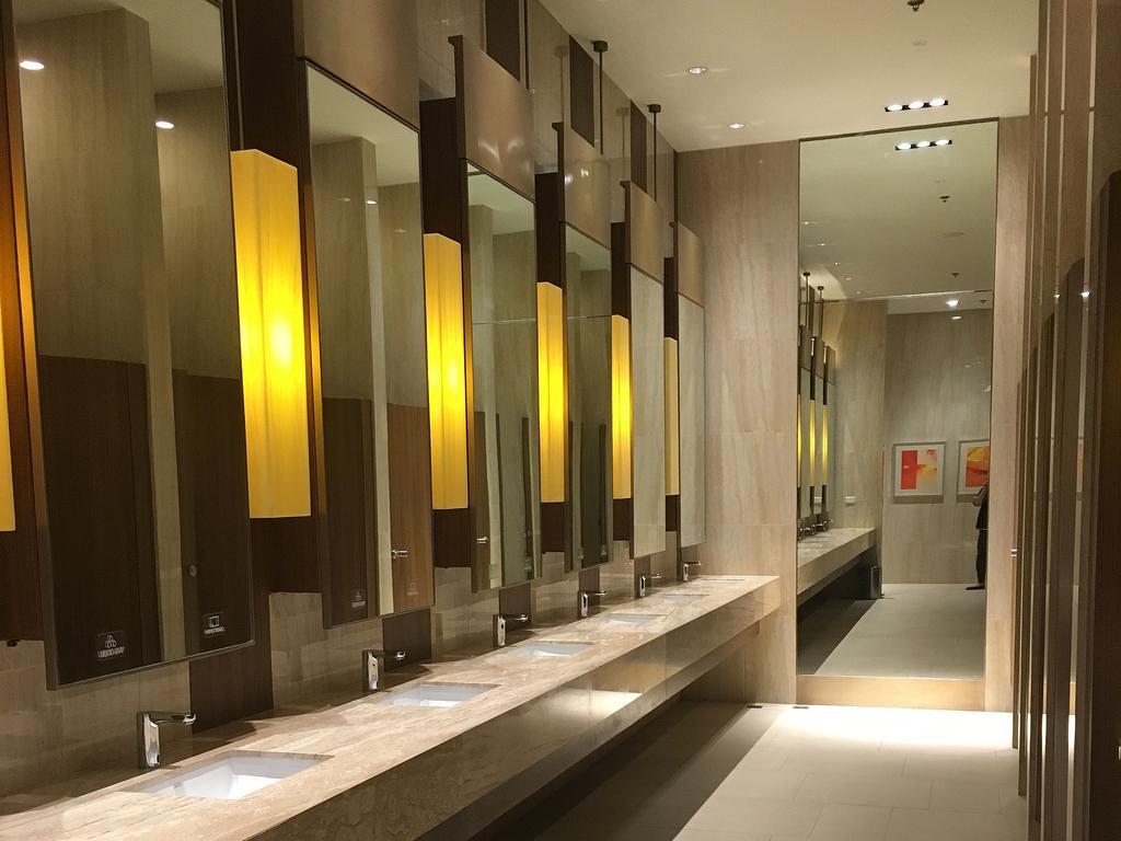 Shang Luxury Suites Mandaluyong ภายนอก รูปภาพ