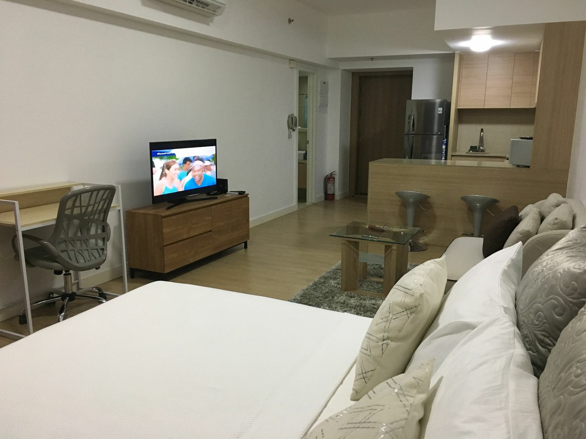Shang Luxury Suites Mandaluyong ภายนอก รูปภาพ
