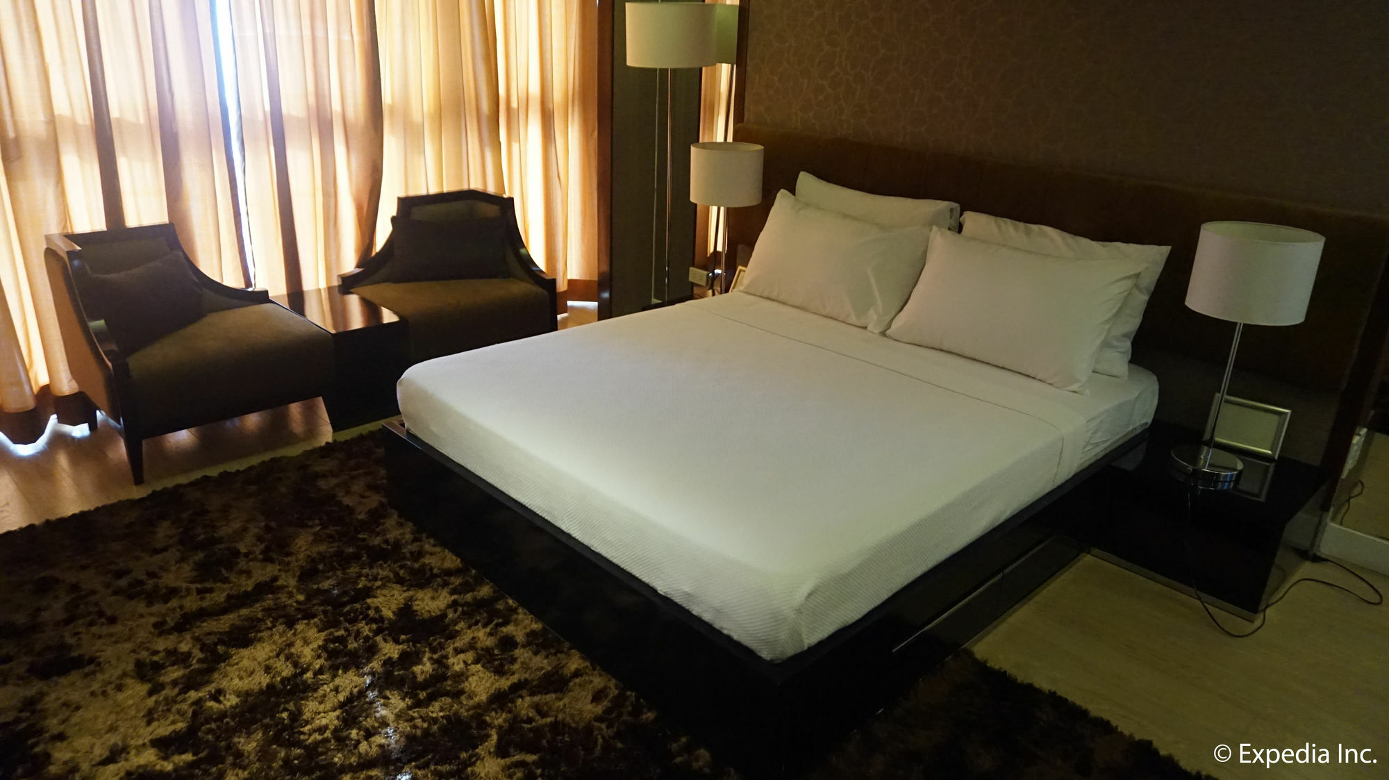Shang Luxury Suites Mandaluyong ภายนอก รูปภาพ